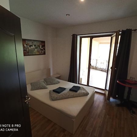 Quik Hotel บราชอฟ ภายนอก รูปภาพ
