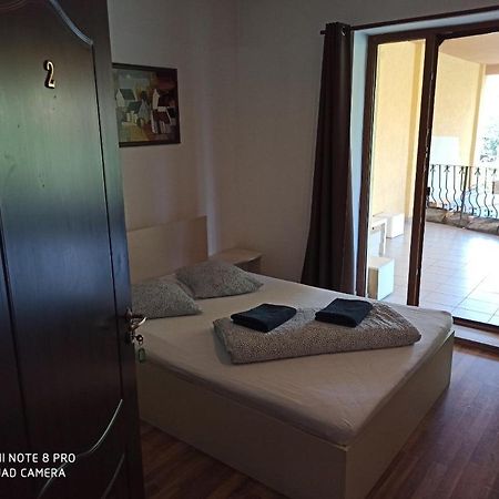 Quik Hotel บราชอฟ ภายนอก รูปภาพ