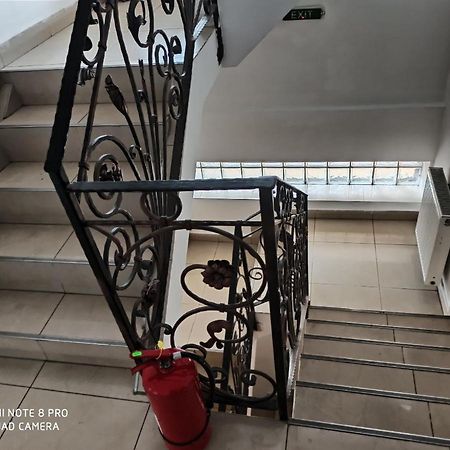 Quik Hotel บราชอฟ ภายนอก รูปภาพ