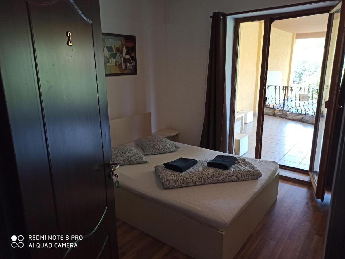 Quik Hotel บราชอฟ ภายนอก รูปภาพ
