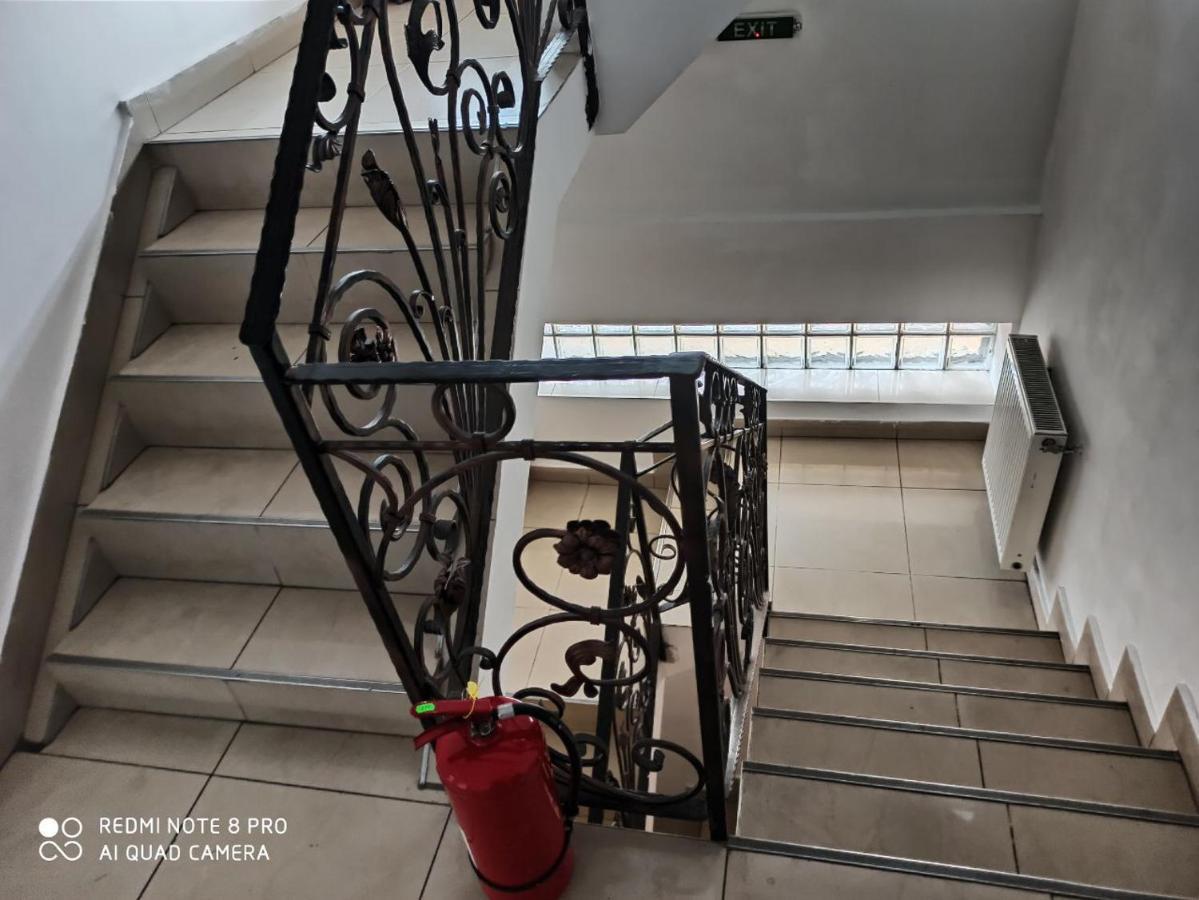 Quik Hotel บราชอฟ ภายนอก รูปภาพ