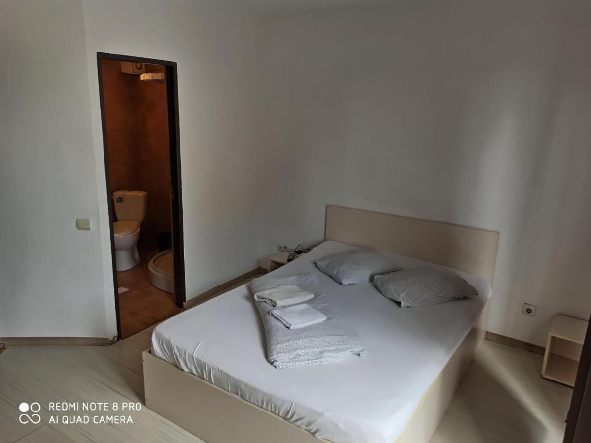 Quik Hotel บราชอฟ ภายนอก รูปภาพ