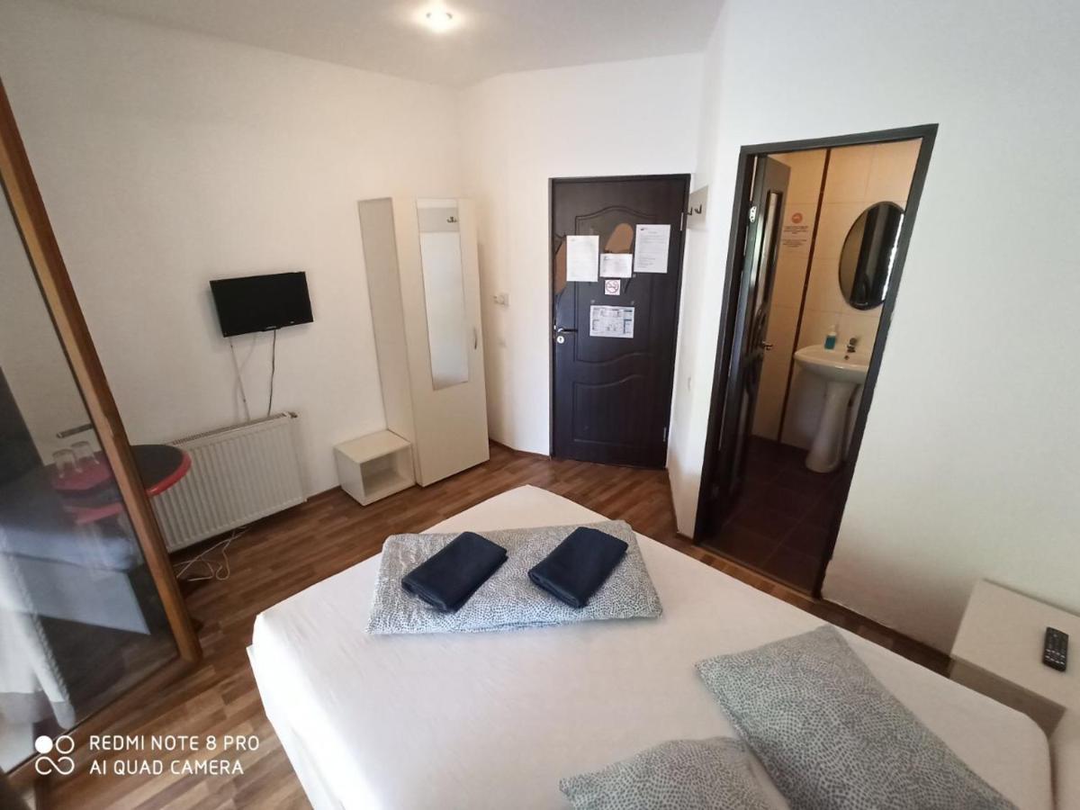 Quik Hotel บราชอฟ ภายนอก รูปภาพ